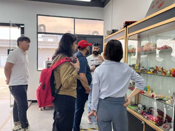 印度客戶來我司參觀